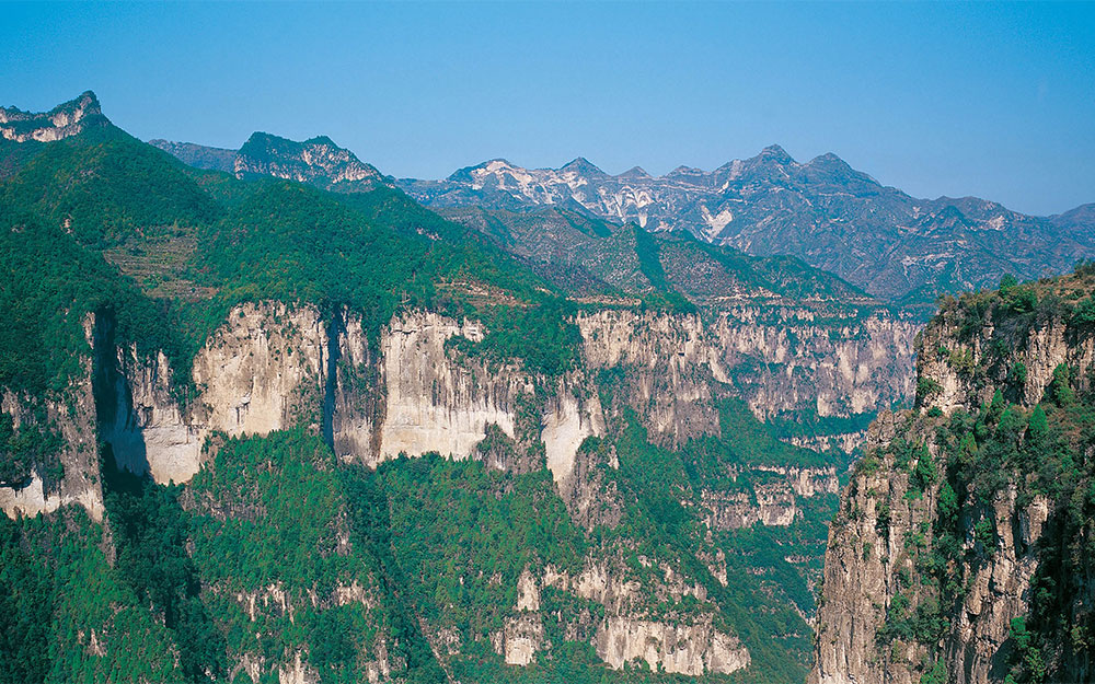 八泉峡雄姿.jpg